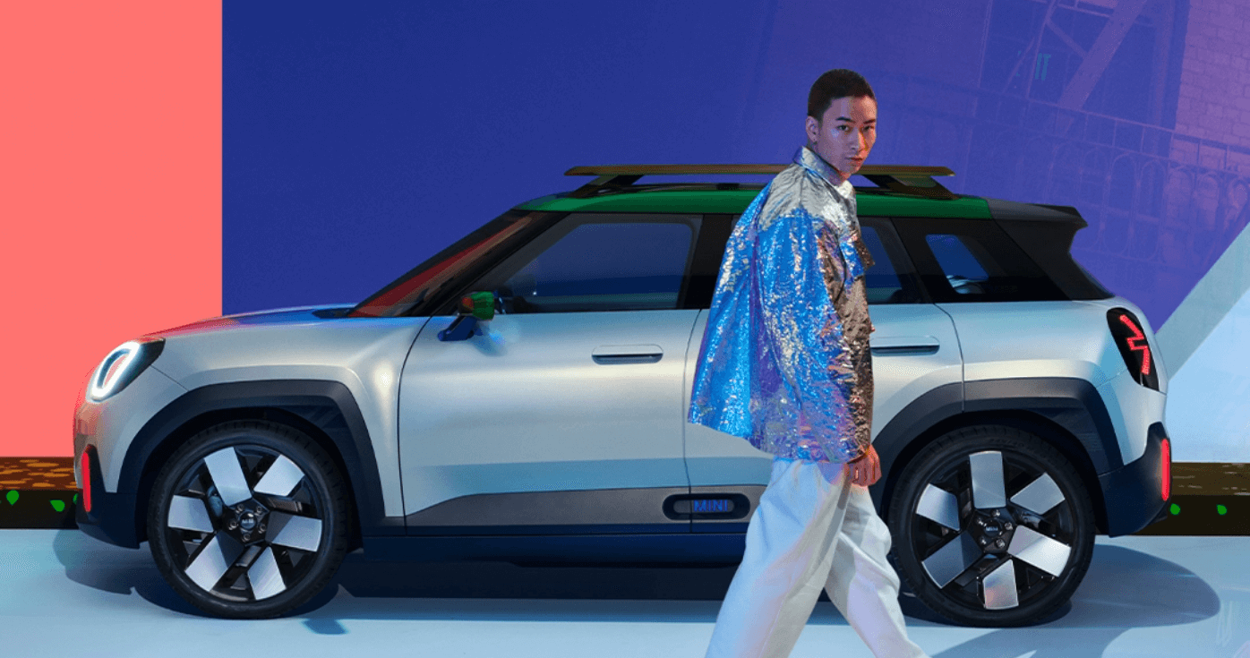 MINI full screen header