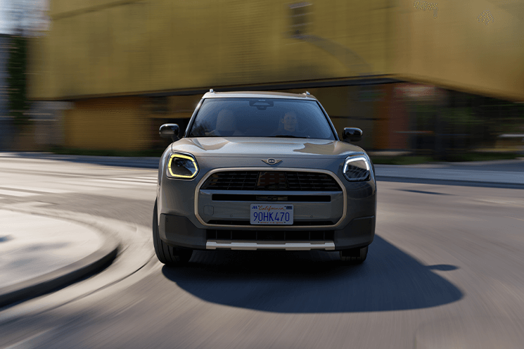 Avant du MINI Countryman SE ALL4