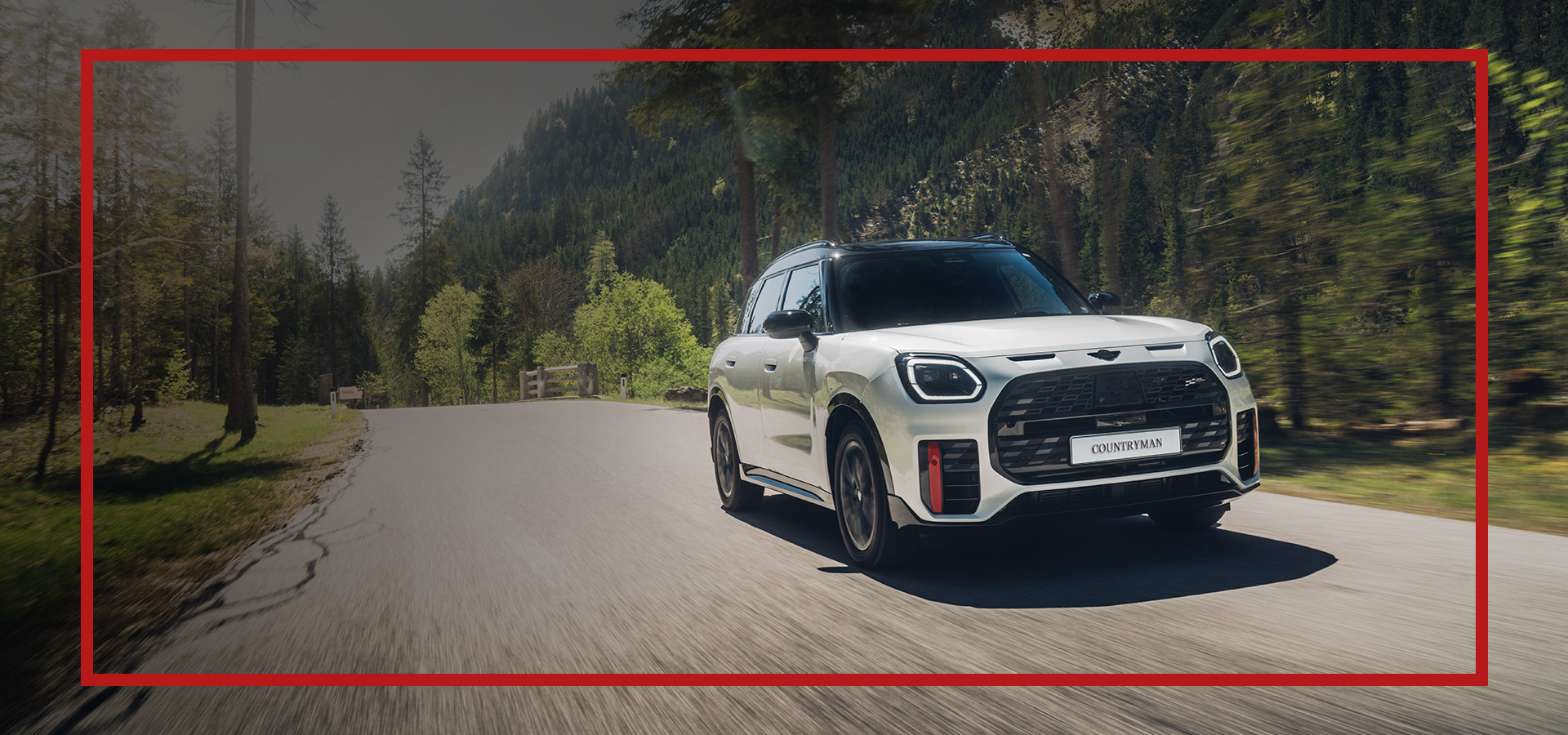 VUS 2026 MINI Countryman S ALL4 présenté à l'extérieur