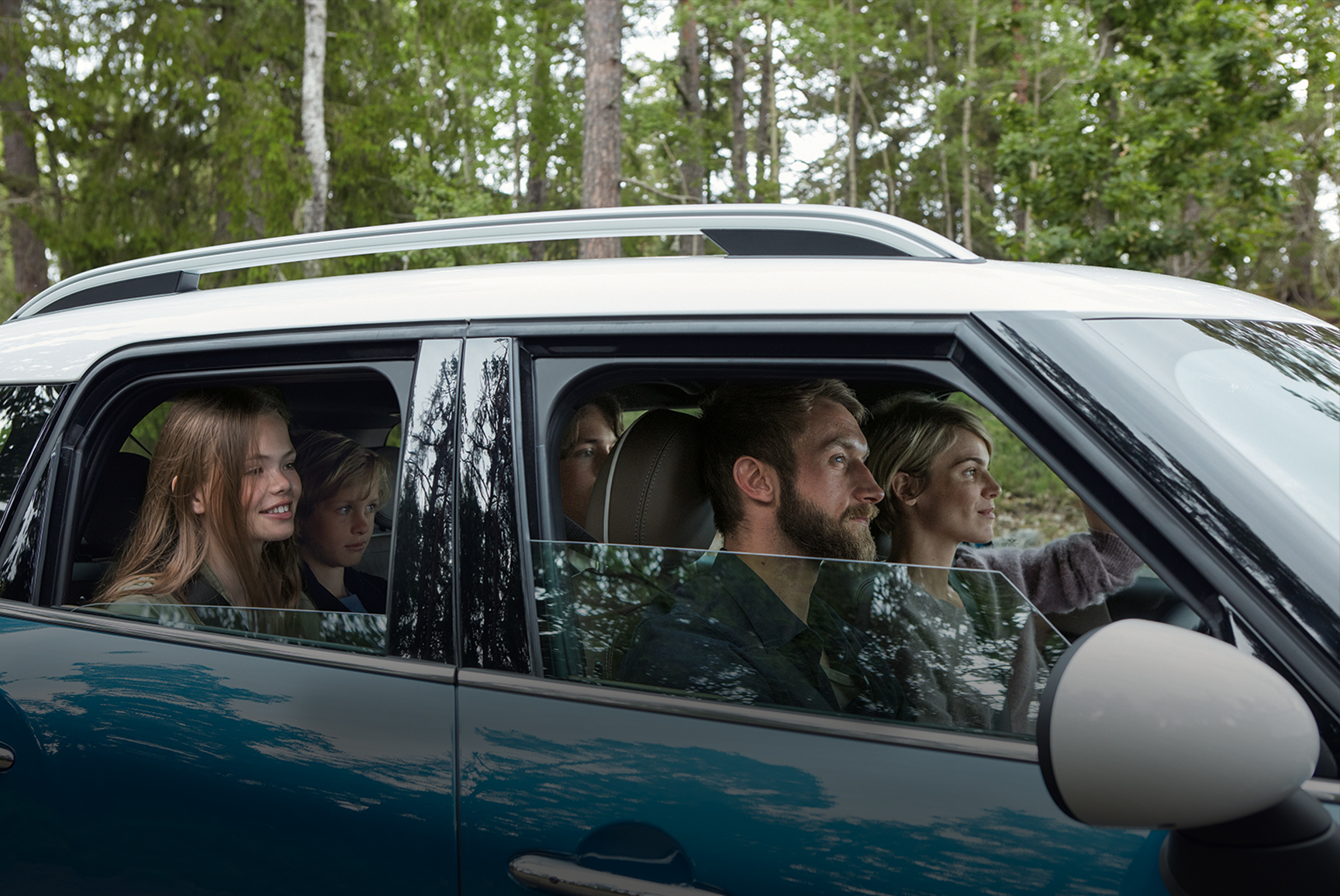 MINI Header Image - Family Driving